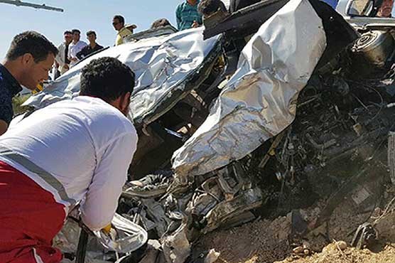 فاجعه دردناک تصادف در اتوبان شیراز کرمه + فیلم