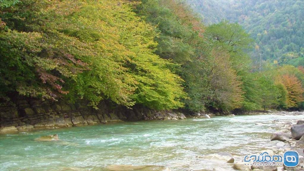 سفر مجازی به آبشار و چشمه سجیران