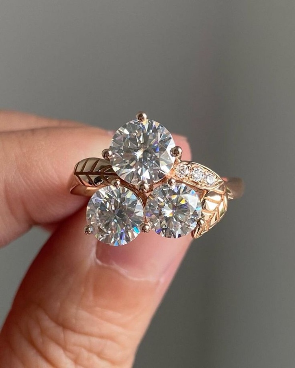 مدل انگشتر الماس و طلای زنانه لاکچری زیبا